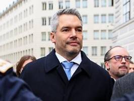 Övp-politiker in wien vereidigt: nehammer ist Österreichs neuer kanzler