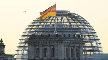 Koalition: Grünen-Votum zur Ampel - Scholz stellt SPD-Minister vor