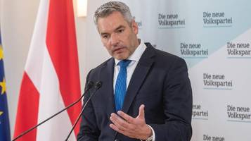 Österreich: Karl Nehammer als neuer Kanzler vereidigt