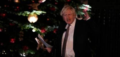 Großbritannien: Boris Johnson wegen mutmaßlicher Weihnachtsfeier während Corona-Lockdown unter Druck