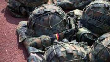 Deutschland will Ukraine 5000 Militärhelme liefern