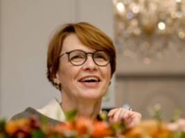 bundespolitik: first lady in teilzeit