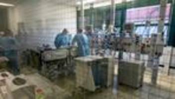 Corona-Pandemie: Erstmals mehr als 200.000 Neuinfektionen in Deutschland