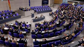Bundestagsdebatte im Liveticker - Aussprache im Bundestag zu Spannungen zwischen Russland und der Ukraine