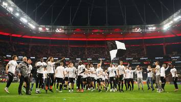 Europa-League-Endspiel in Sevilla - Deutsche Bahn verspricht Eintracht-Fans Sonderzug zum Finale - unter einer Bedingung