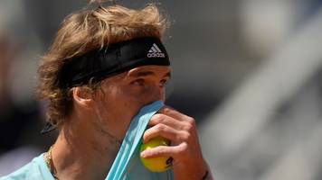 ATP-Turnier: Zverev verliert im Rom-Halbfinale gegen Tsitsipas