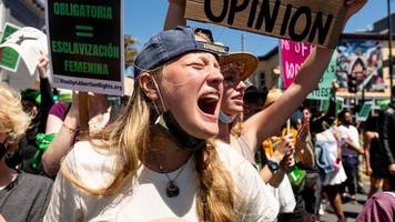 Debatte - USA: Zehntausende protestieren für Recht auf Abtreibung