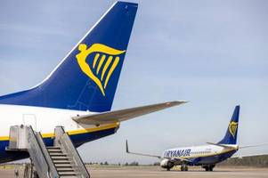 Ryanair dämmt Verlust ein - keine Prognose für 2022