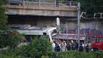 Unfälle: Ermittlungen nach tödlichem Zugunglück in Spanien