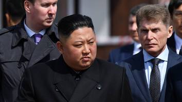 Millionenvolk ungeimpft - Kims Corona-Desaster: Gegen das Virus sollen Nordkoreaner jetzt mit Salz gurgeln