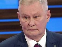 nach kritik wieder auf linie: russischer militärexperte rudert im tv zurück