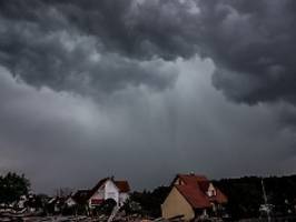 Starkregen, Orkanböen, Tornados: Extreme Unwetterfront rollt auf Deutschland zu