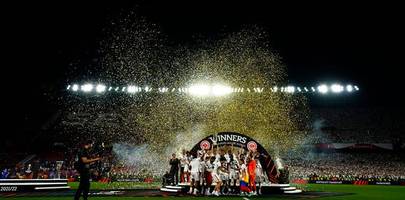 Europa-League-Finale - Jubel-Party in weiß: Eintracht feiert in Sevilla
