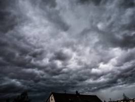 Wie schimmernde Wolken-Ufos: Das sind die gefährlichen Superzellen