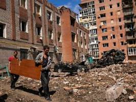 die kriegsnacht im Überblick: ukraine spricht von extrem schlechter lage im donbass - russland erhöht druck auf großstädte