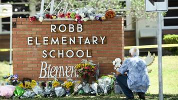 Massaker in Texas - Kritik an US-Polizei: Schütze eine Stunde in Schule