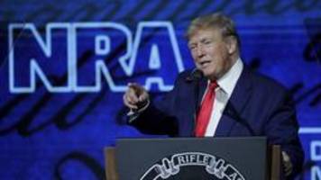 Trump fordert bei NRA-Treffen mehr statt weniger Waffen