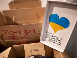 polnische hilfe aus berlin: spenden für die ukraine zwischen bildern aus auschwitz