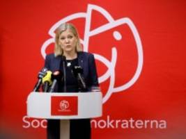 Stockholm: Schwedische Regierung übersteht Misstrauensabstimmung