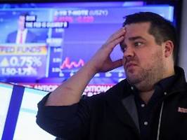 Anleger in Rezessionsangst: Dow fällt unter 30.000er Marke