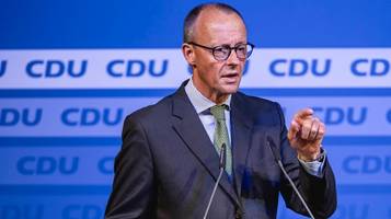 SPD-Chef Lars Klingbeil kritisiert Friedrich Merz als nörgelnden Onkel