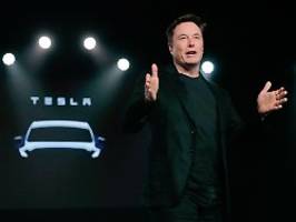 Tesla-Werke verlieren Milliarden: Musk: Brandenburg und Texas sind gigantische Geldverbrennungsöfen