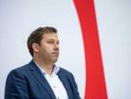 SPD-Kollegen kritisieren Klingbeil für „Führungsmacht“-Anspruch
