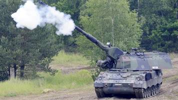 Panzerhaubitze 2000: Diese Waffe aus Deutschland schießt auf Putins Truppen