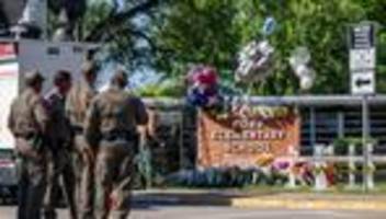 Waffengewalt: Zuständiger Polizeichef nach Amoklauf in Texas beurlaubt