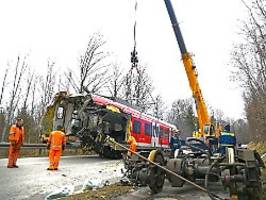 S-Bahn-Unfall bei München: Lokführer soll Haltesignal überfahren haben