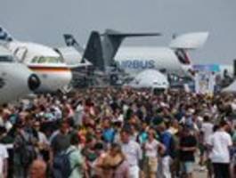 72 000 menschen besuchten luftfahrtmesse ila in schönefeld