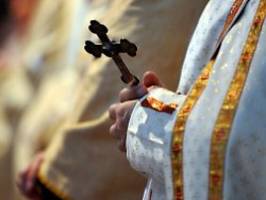 Mehr Austritte als je zuvor: Trauriger Rekord erschüttert katholische Kirche