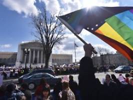 als nächstes auf dem hackklotz: abgeordnete wollen homo-ehe vor supreme court retten