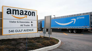 Online-Händler: Amazon klagt in den USA wegen Facebook-Gruppen für Fake-Bewertungen
