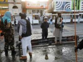 Afghanistan: Mehr als 120 Tote und Verletzte bei Anschlägen in Kabul