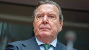 Schiedskommission: Schröder darf SPD-Mitglied bleiben