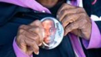 hassverbrechen: bundesgericht verurteilt mörder von ahmaud arbery zu lebenslanger haft