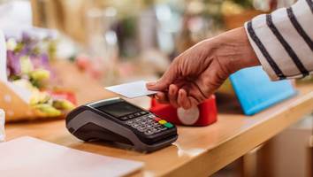 Girocard weiterhin beliebt - Bargeld auf dem Rückzug – Einkäufe werden immer häufiger mit Girocard bezahlt
