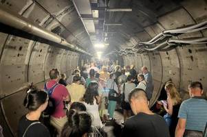 Zugausfall im Eurotunnel: Fahrgäste sitzen stundenlang fest