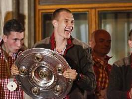 Badstuber war häufig verletzt: Tragischer Bayern-Profi beendet seine Karriere