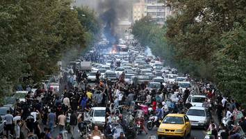 präsident spricht von „akten des chaos“ - mindestens 17 tote bei heftigen unruhen im iran