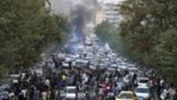 Iran: Bislang mindestens 35 Tote bei Niederschlagung von Protesten