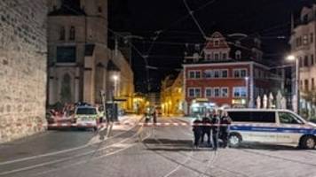 Drei Schwerverletzte nach Explosion am Markt in Halle