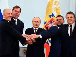 russen übernehmen ostregionen: kreml besiegelt annexion ukrainischer gebiete