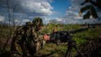 Ukraine-Überblick: Selenskyj meldet Rückeroberungen, USA vermuten Ukraine hinter Attentat