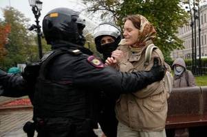 Der Protest hat ein weibliches Gesicht: Frauen gegen Putin