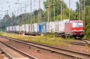 Bahn will Güterwaggons in mobilen Werkstätten umrüsten