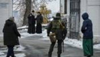 ukraine-Überblick: razzia bei der ukrainisch-orthodoxen kirche, petersburger dialog endet
