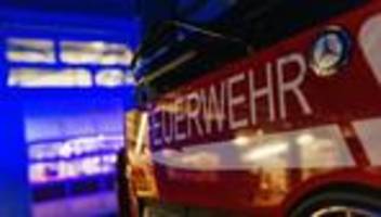 vogelsbergkreis: carport brennt: rund 120.000 euro schaden