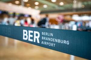 Klimaaktivisten auf BER-Gelände - Flugbetrieb eingestellt